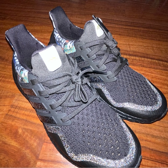 UltraBoost DNA ‘Chinese New Year’ (2020) - Picture 4 of 11